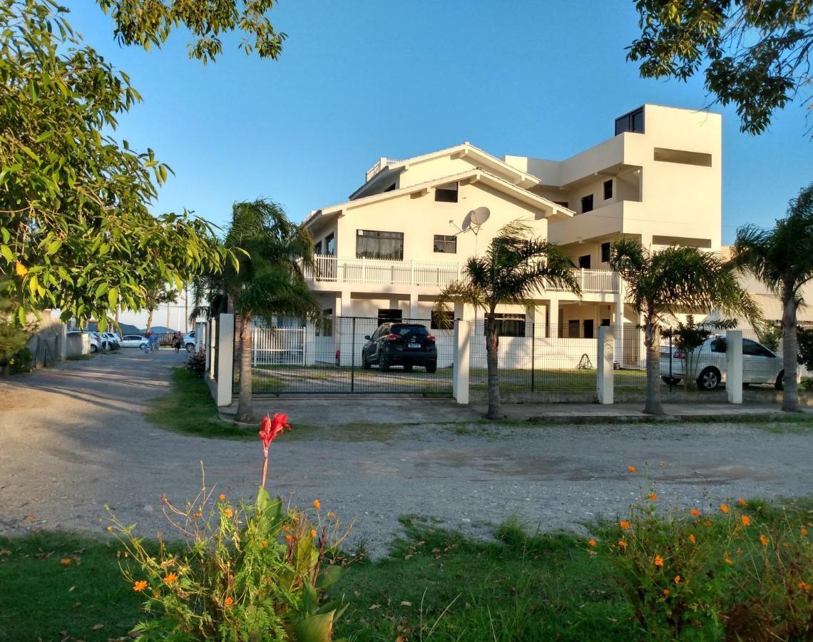 Apartamentos Praia Do Sonho Palhoça Kültér fotó
