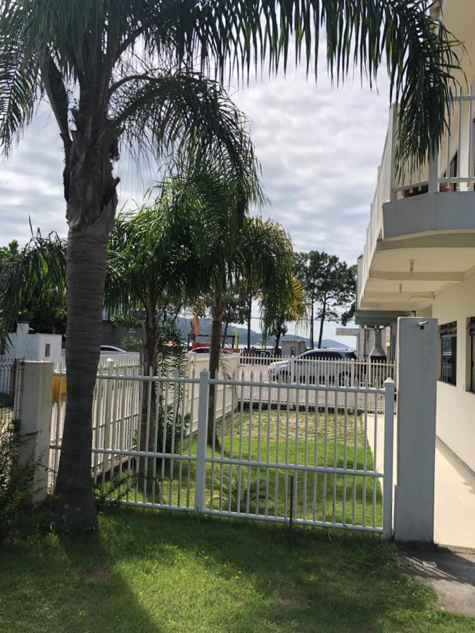 Apartamentos Praia Do Sonho Palhoça Kültér fotó